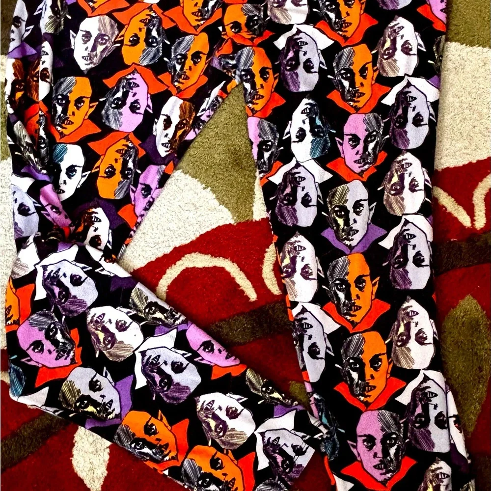LuLaRoe Halloween Dracula T&C Multicolor Artistic Print Leggings - Picture 8 of 10